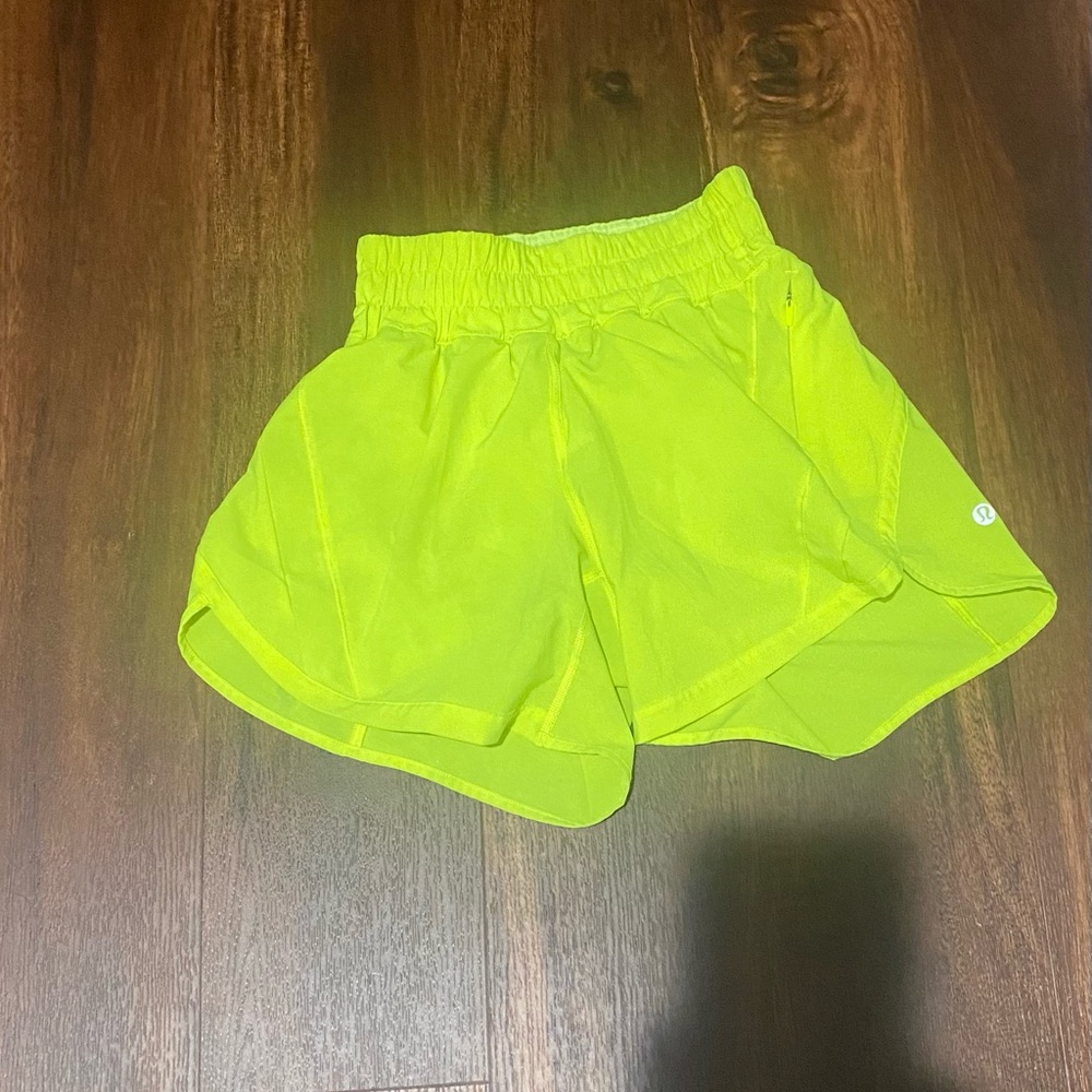 Lululemon SpeedUp Yellow Highlight Shorts